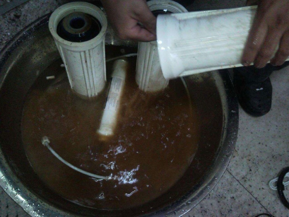 如何確定濾芯達(dá)到該更換的使用壽命？